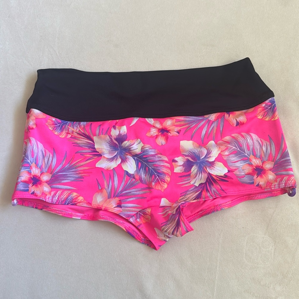 Victoria’s Secret PINK  Tropical Ultimate Gym to Swim Shorties